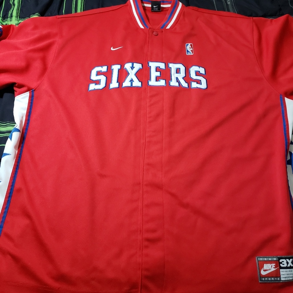 Philadelphia 76ers Nike Retro Button up